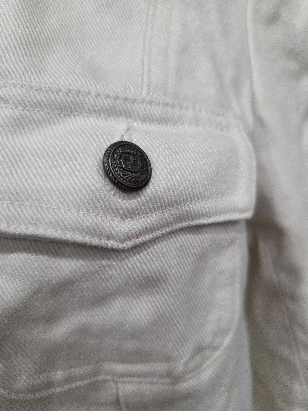 First Issue Liz Claiborne White Utility Jacket with Button Front Size Small